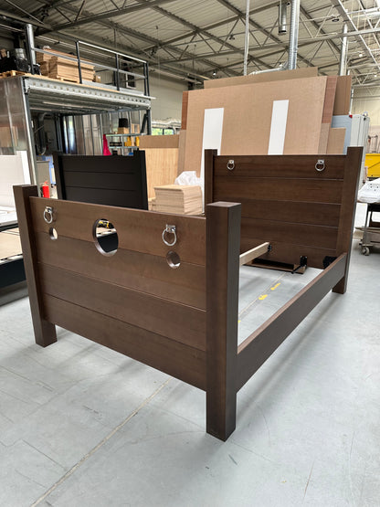 UK/EU KING (US QUEEN)